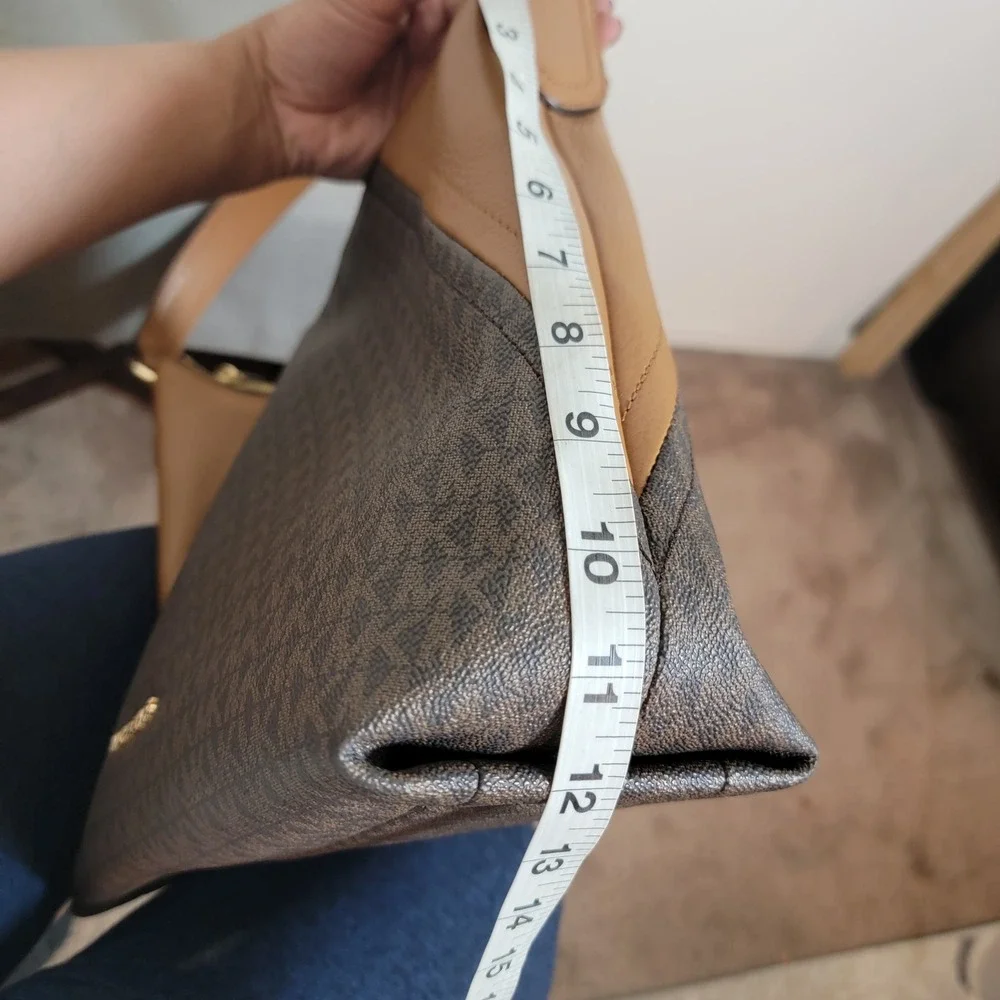 Michael Kors‎ Aria Large Brown Monogram Logo Large Hobo Shoulder Bag Leather